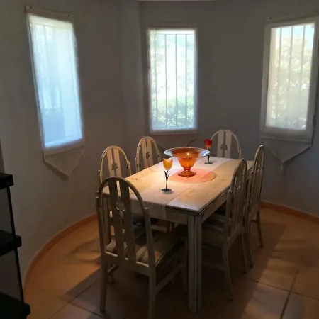 Casa de Férias Bungalow En *